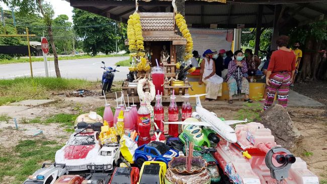 เลขดัง ศาลกุมารทอง-010663